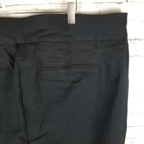 PENNINGTONS | Savvy Fit stretch capri pants - Picture 4 of 9